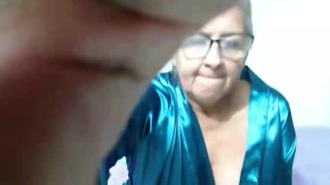 Snapshot of candy_mature_ chatting on 09-19-25, 01:07 candy online show from 09-19-25, 01:07
