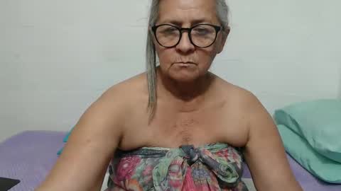 Snapshot of candy_mature_ chatting on 09-22-25, 10:56 candy online show from 09-22-25, 10:56