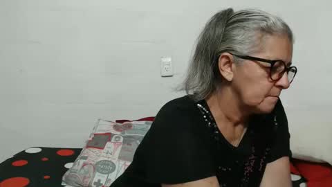 Snapshot of candy_mature_ chatting on 11-27-25, 10:12 candy online show from 11-27-25, 10:12
