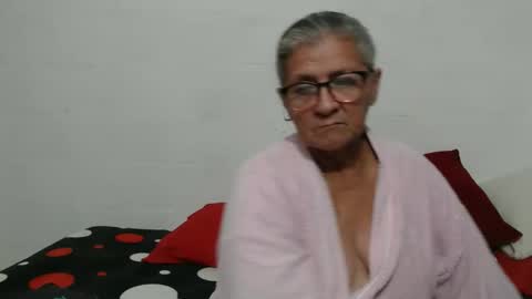 Snapshot of candy_mature_ chatting on 12-05-25, 01:14 candy online show from 12-05-25, 01:14
