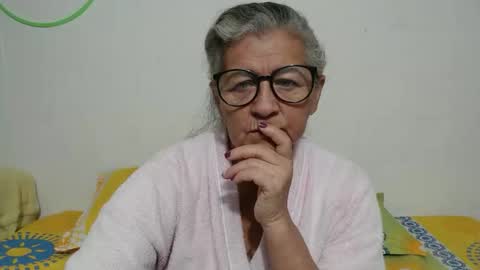 Snapshot of candy_mature_ chatting on 02-15-26, 11:08 candy online show from 02-15-26, 11:08