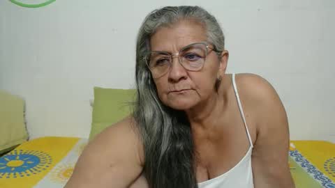 Snapshot of candy_mature_ chatting on 02-18-26, 01:12 candy online show from 02-18-26, 01:12