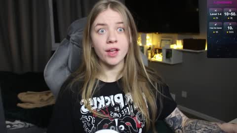 Megan online show from 01-06-25, 04:34