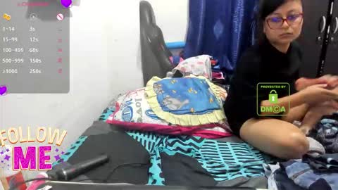 Snapshot of candy_val chatting on 10-17-25, 06:38 candy_val online show from 10-17-25, 06:38