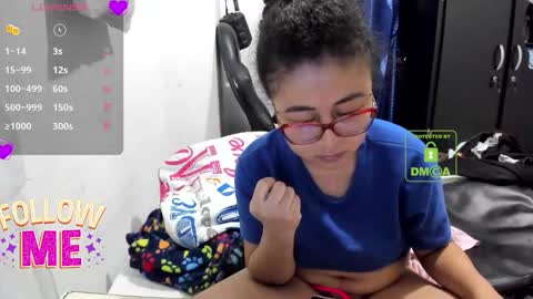 Snapshot of candy_val chatting on 01-09-26, 06:27 candy_val online show from 01-09-26, 06:27