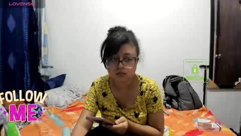 candy_val online show from 05-16-26, 06:54