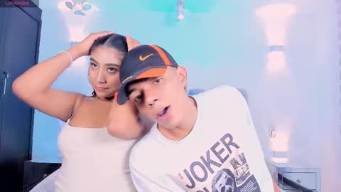 Snapshot of candyandmarilyn chatting on 10-13-25, 08:53 and MarilynHot online show from 10-13-25, 08:53