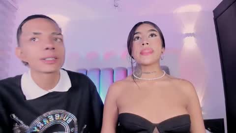 Snapshot of candyandmarilyn chatting on 11-28-25, 08:44 and MarilynHot online show from 11-28-25, 08:44