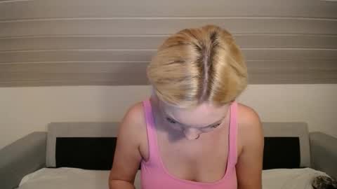 candycathc online show from 12-14-25, 05:40