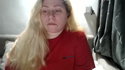 Laura online show from 02-09-25, 06:26