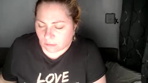 Laura online show from 02-19-25, 05:38