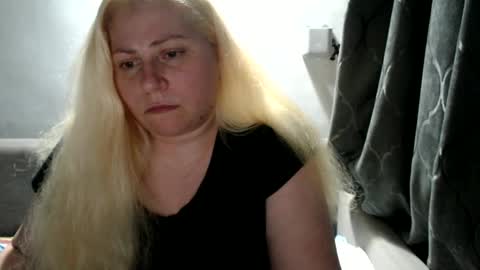 Laura online show from 03-11-25, 09:15