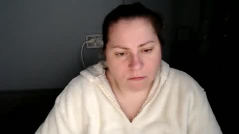 Laura online show from 10-05-25, 12:25