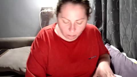 Laura online show from 04-23-26, 07:05