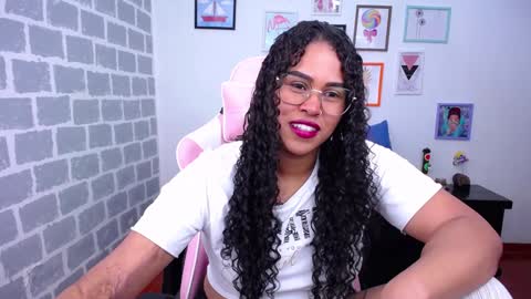 Snapshot of candyhot_sex chatting on 12-11-24, 12:23 Karen online show from 12-11-24, 12:23