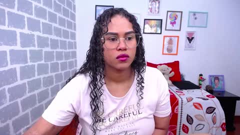 Snapshot of candyhot_sex chatting on 01-06-25, 07:56 Karen online show from 01-06-25, 07:56