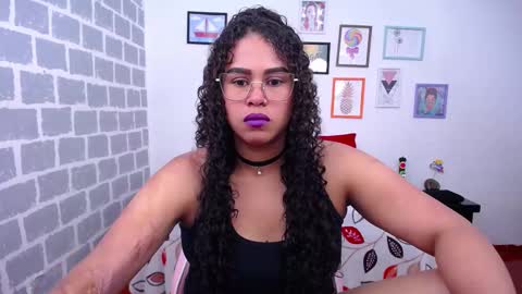 Snapshot of candyhot_sex chatting on 02-24-25, 01:35 Karen online show from 02-24-25, 01:35