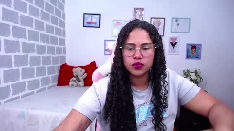 Snapshot of candyhot_sex chatting on 03-09-25, 03:54 Karen online show from 03-09-25, 03:54