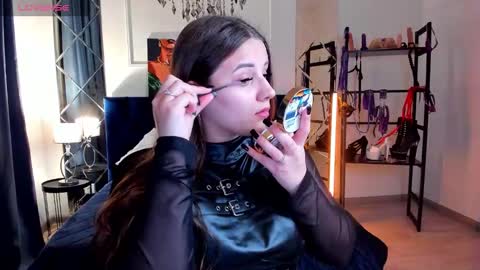 Sofia online show from 11-13-25, 12:42