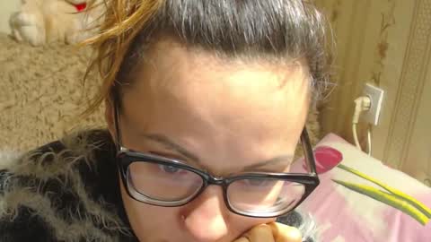 Snapshot of candylady136 chatting on 12-22-24, 11:54 say meow and send tip  online show from 12-22-24, 11:54