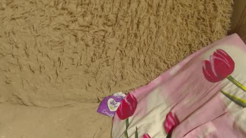 Snapshot of candylady136 chatting on 12-22-24, 10:58 say meow and send tip  online show from 12-22-24, 10:58
