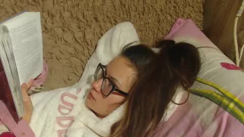 Snapshot of candylady136 chatting on 12-23-24, 02:02 say meow and send tip  online show from 12-23-24, 02:02