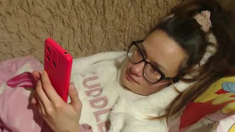 Snapshot of candylady136 chatting on 01-24-25, 07:07 say meow and send tip  online show from 01-24-25, 07:07