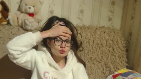 Snapshot of candylady136 chatting on 02-05-25, 06:59 say meow and send tip  online show from 02-05-25, 06:59