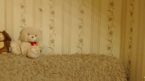 Snapshot of candylady136 chatting on 02-07-25, 03:19 say meow and send tip  online show from 02-07-25, 03:19