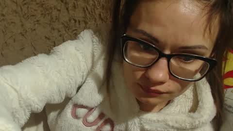 Snapshot of candylady136 chatting on 02-24-25, 02:37 say meow and send tip  online show from 02-24-25, 02:37