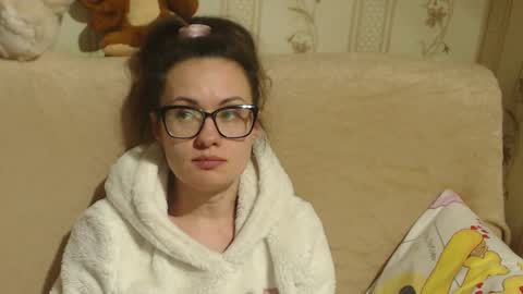 Snapshot of candylady136 chatting on 03-05-25, 08:00 say meow and send tip  online show from 03-05-25, 08:00