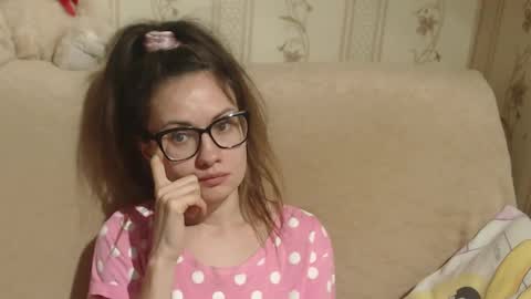 Snapshot of candylady136 chatting on 03-12-25, 04:35 say meow and send tip  online show from 03-12-25, 04:35