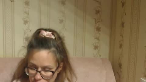 say meow and send tip  online show from 10-26-25, 06:36