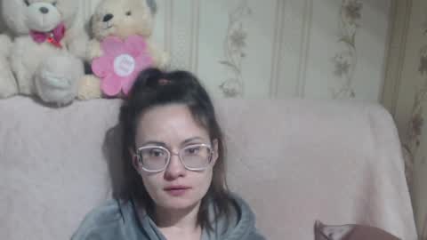 say meow and send tip  online show from 03-16-26, 08:02