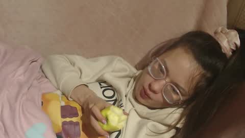 say meow and send tip  online show from 03-21-26, 08:01