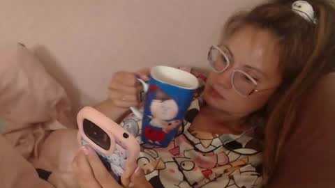 say meow and send tip  online show from 06-20-26, 03:04