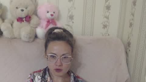 say meow and send tip  online show from 07-02-26, 06:47