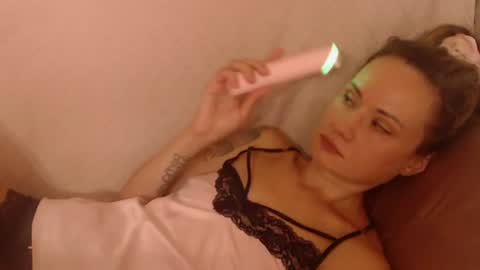 say meow and send tip  online show from 08-03-26, 09:04