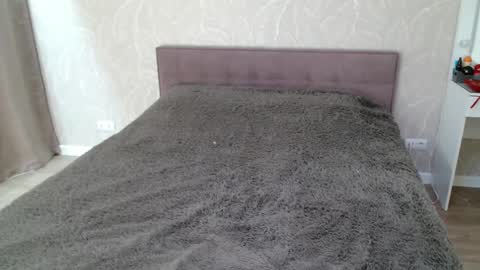 candymini online show from 02-11-25, 01:51