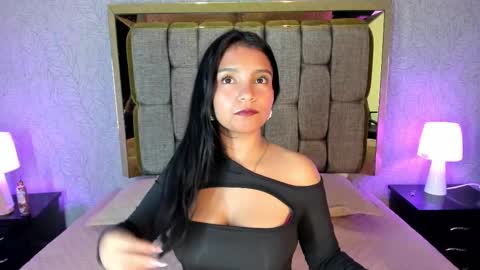 Snapshot of candys_victoria chatting on 10-02-25, 05:14 Candys Victoria online show from 10-02-25, 05:14