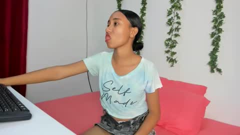 candysexi_10 online show from 11-12-25, 01:17