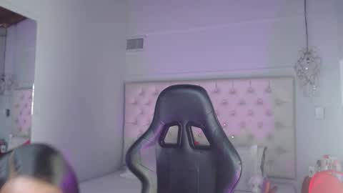 Snapshot of candyy_ebony chatting on 12-05-25, 03:26 Candy Ebony online show from 12-05-25, 03:26