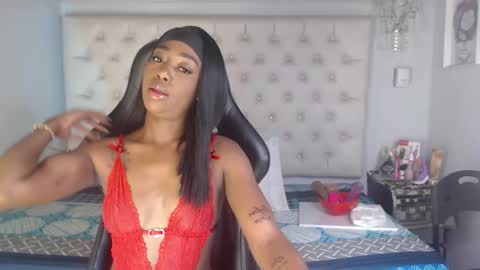 Snapshot of candyy_ebony chatting on 02-11-26, 02:27 Candy Ebony online show from 02-11-26, 02:27