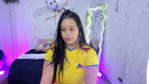 Snapshot of candyy_tay1 chatting on 06-24-26, 02:54 CANDYY online show from 06-24-26, 02:54
