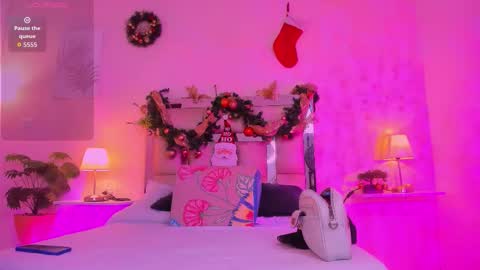 Snapshot of candyygirl_1 chatting on 12-01-25, 07:19 Candy online show from 12-01-25, 07:19