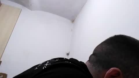 Snapshot of canegay25 chatting on 02-19-25, 03:27 canegay25 online show from 02-19-25, 03:27