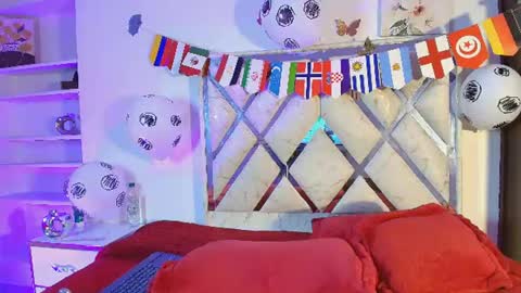 Canelitha online show from 07-15-26, 05:51