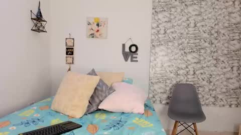 Snapshot of canhela1 chatting on 11-29-25, 03:37 Canhela online show from 11-29-25, 03:37