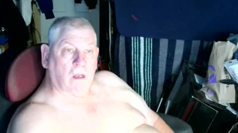 canoelicker69 online show from 08-02-26, 07:12