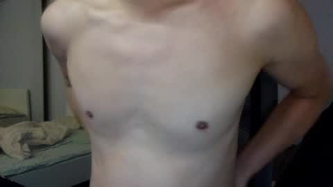 Snapshot of caobicao chatting on 01-08-25, 04:12 contrast moe online show from 01-08-25, 04:12